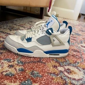 Air Jordan Retro 4 “Military Blue”